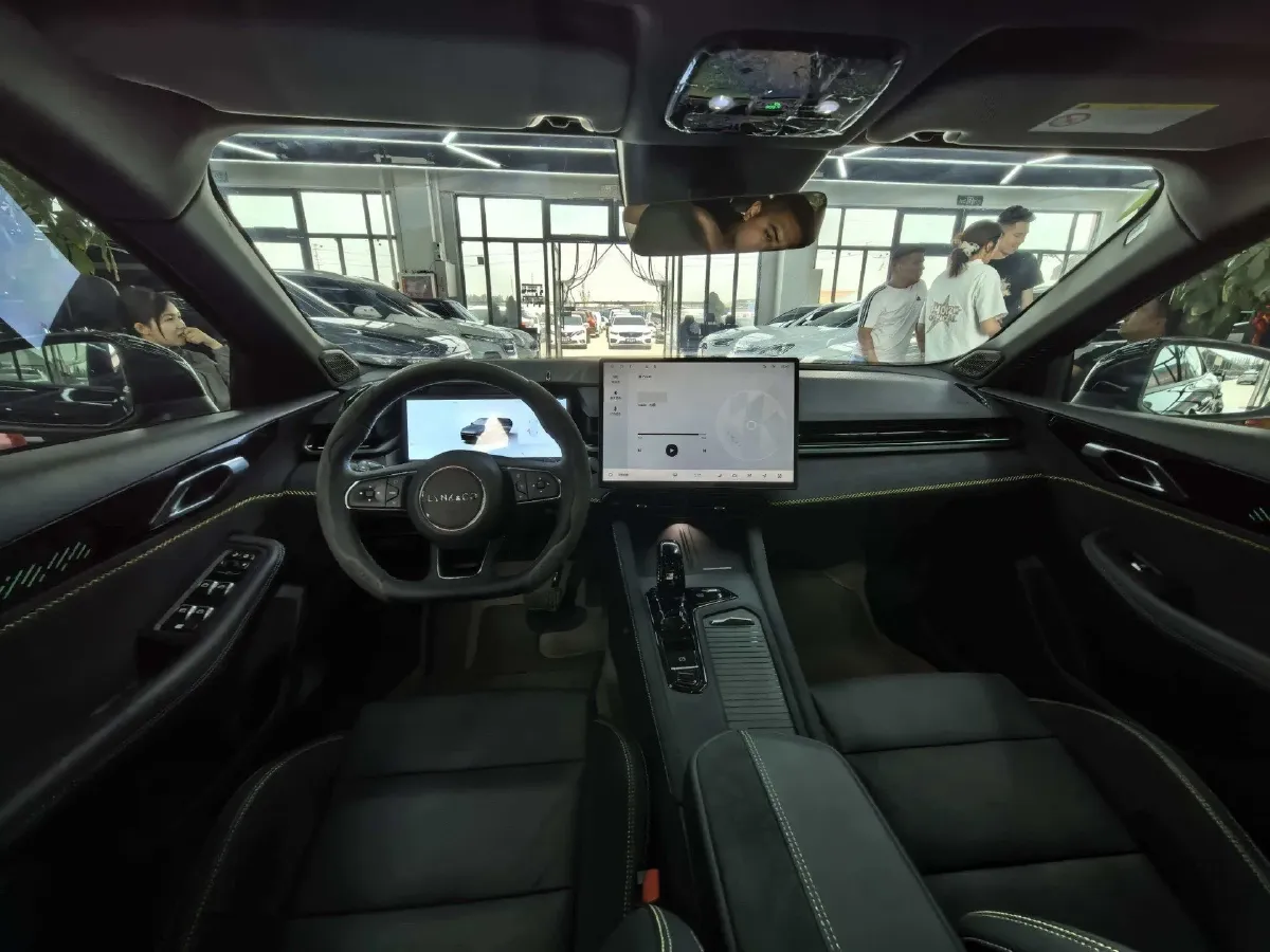 2025 LYNK&CO 03 1.5T 181HP L4 7DCT,autocango,china used car exporter,china ev exporter,chinese used car exporter,chinese used ev exporter