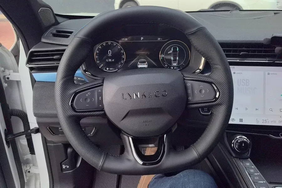 2021 Peugeot 508L 1.6T 200HP L4 8AT PHEV 12KWH,autocango,china used car exporter,china ev exporter,chinese used car exporter,chinese used ev exporter