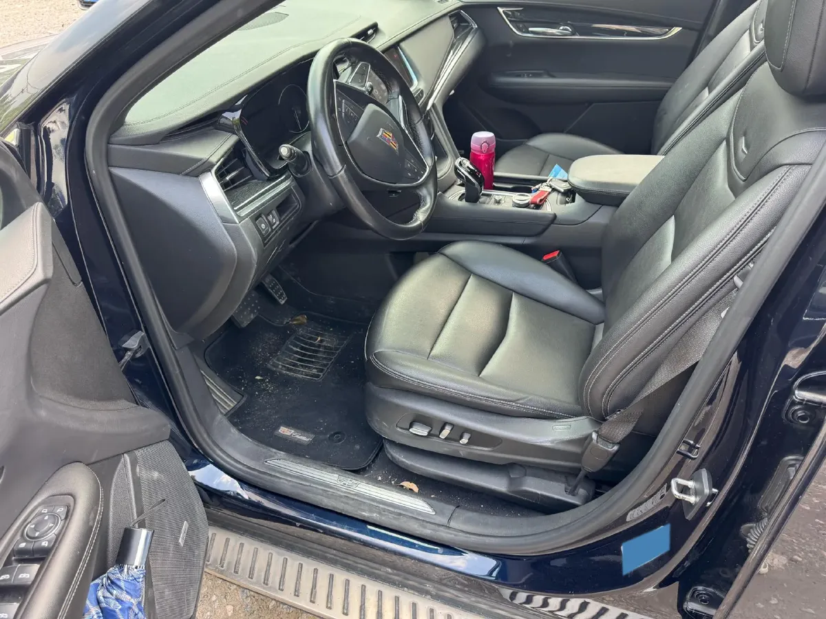 2021 Cadillac XT5 2.0T 237HP L4 9AT,autocango,china used car exporter,china ev exporter,chinese used car exporter,chinese used ev exporter