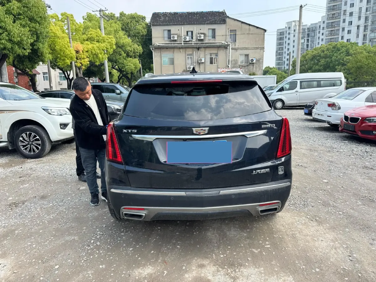 2021 Cadillac XT5 2.0T 237HP L4 9AT,autocango,china used car exporter,china ev exporter,chinese used car exporter,chinese used ev exporter