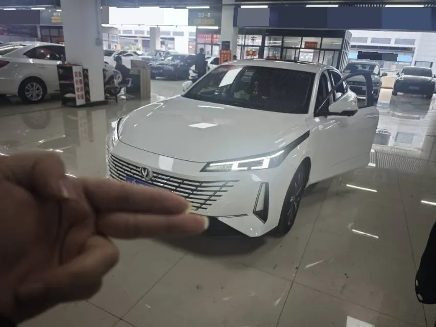 2024 ChangAn Eado 1.5T 170HP L4 7DCT,autocango,china used car exporter,china ev exporter,chinese used car exporter,chinese used ev exporter