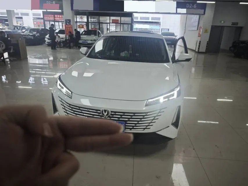 2024 ChangAn Eado 1.5T 170HP L4 7DCT,autocango,china used car exporter,china ev exporter,chinese used car exporter,chinese used ev exporter