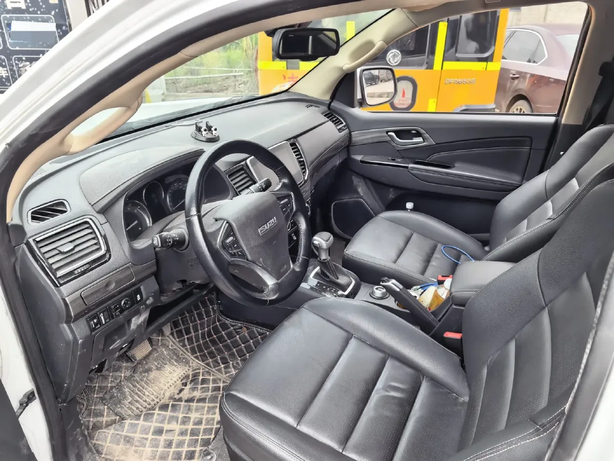 2020 Isuzu Mu-X 1.9T 166HP L4 6AT,autocango,china used car exporter,china ev exporter,chinese used car exporter,chinese used ev exporter