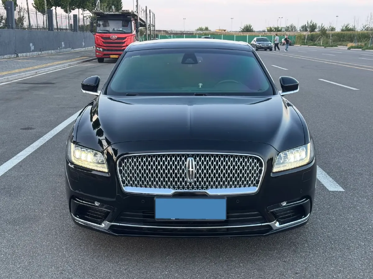 2019 Lincoln Continental 2.0T 261HP L4 6AT,autocango,china used car exporter,china ev exporter,chinese used car exporter,chinese used ev exporter