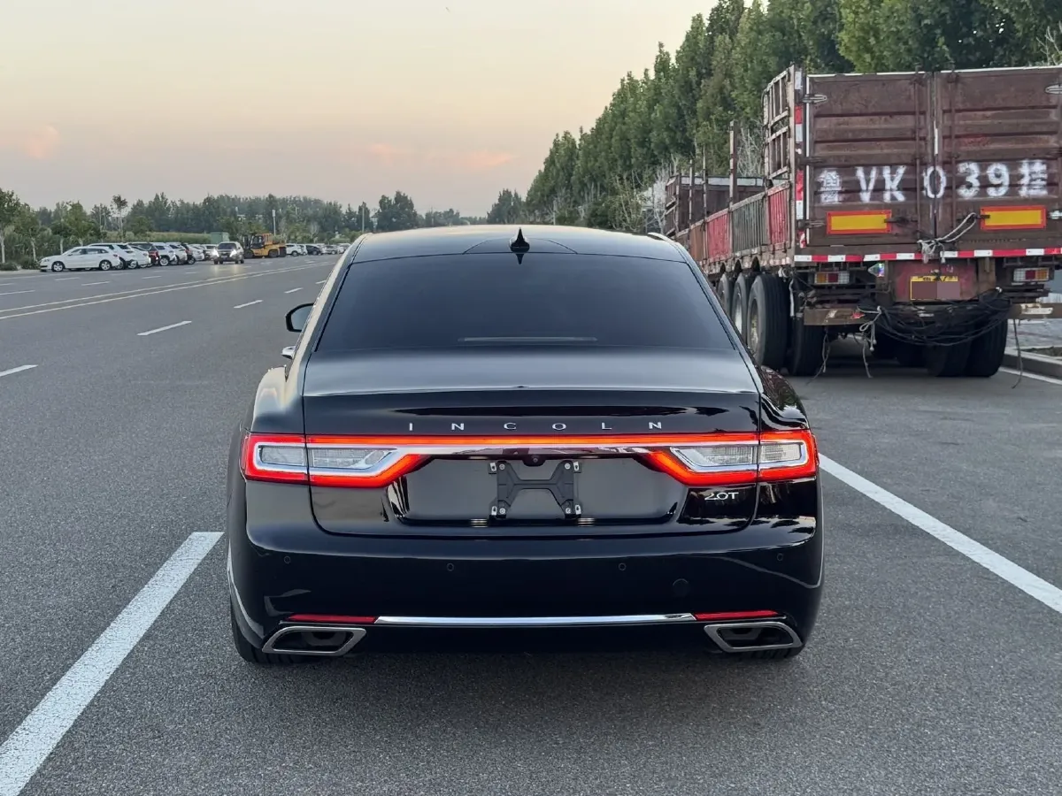 2019 Lincoln Continental 2.0T 261HP L4 6AT,autocango,china used car exporter,china ev exporter,chinese used car exporter,chinese used ev exporter
