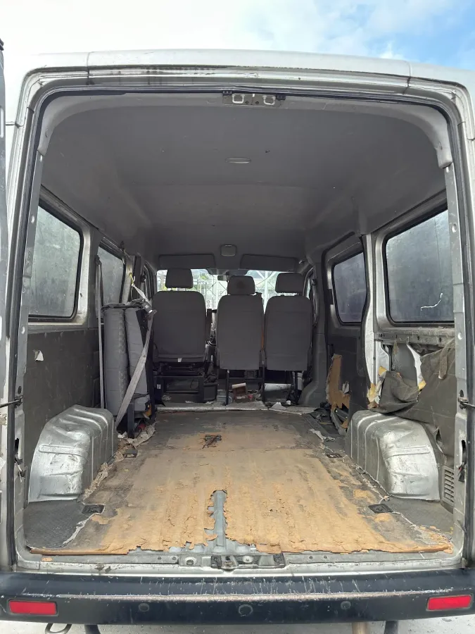 2019 MAXUS XinTu V80 2.5T 136HP L4 6MT,autocango,china used car exporter,china ev exporter,chinese used car exporter,chinese used ev exporter