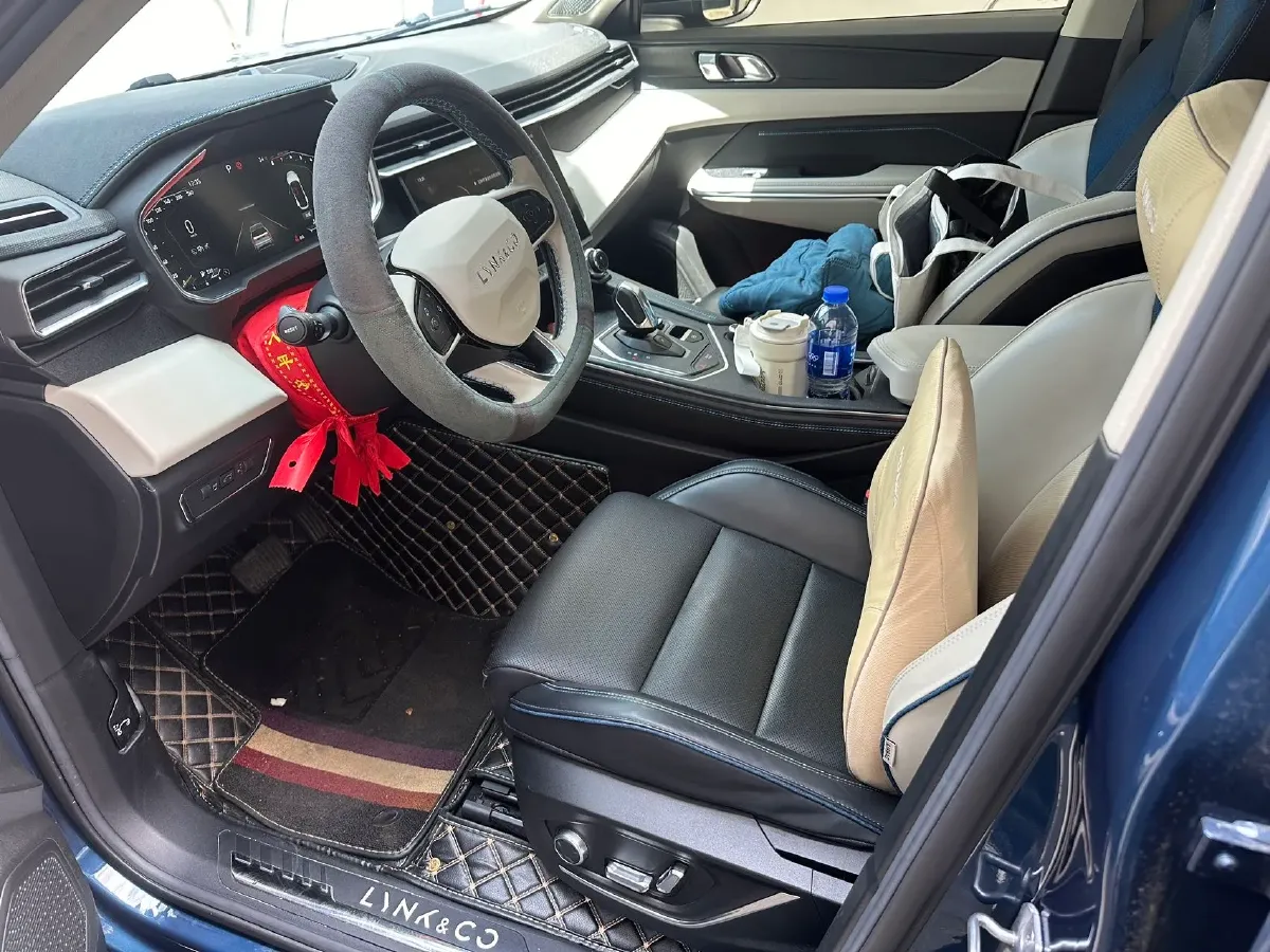 2021 LYNK&CO 01 2.0T 218HP L4 8AT,autocango,china used car exporter,china ev exporter,chinese used car exporter,chinese used ev exporter
