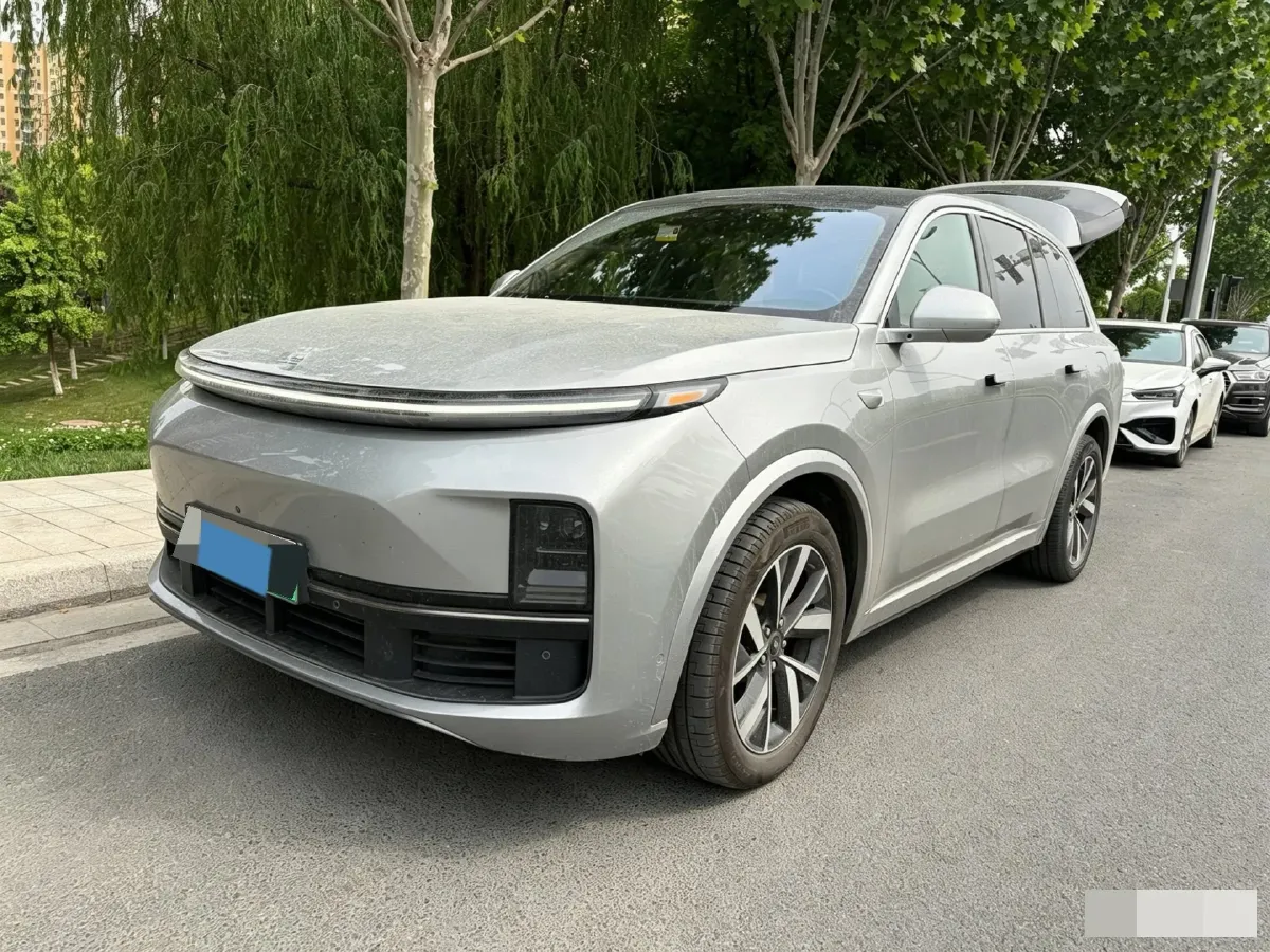 2023 Li L8 Range Extended 154HP REEV 40.9KWH,autocango,china used car exporter,china ev exporter,chinese used car exporter,chinese used ev exporter