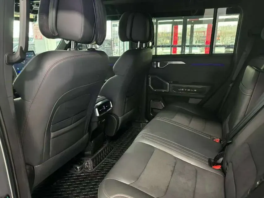 2023 Jetour Traveller 2.0T 254HP L4 7DCT,autocango,china used car exporter,china ev exporter,chinese used car exporter,chinese used ev exporter