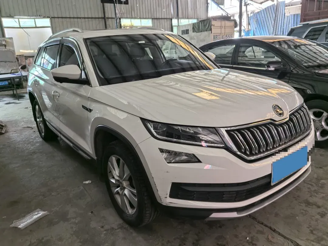 2018 Skoda Kodiak 2.0T 186HP L4 7DCT,autocango,china used car exporter,china ev exporter,chinese used car exporter,chinese used ev exporter
