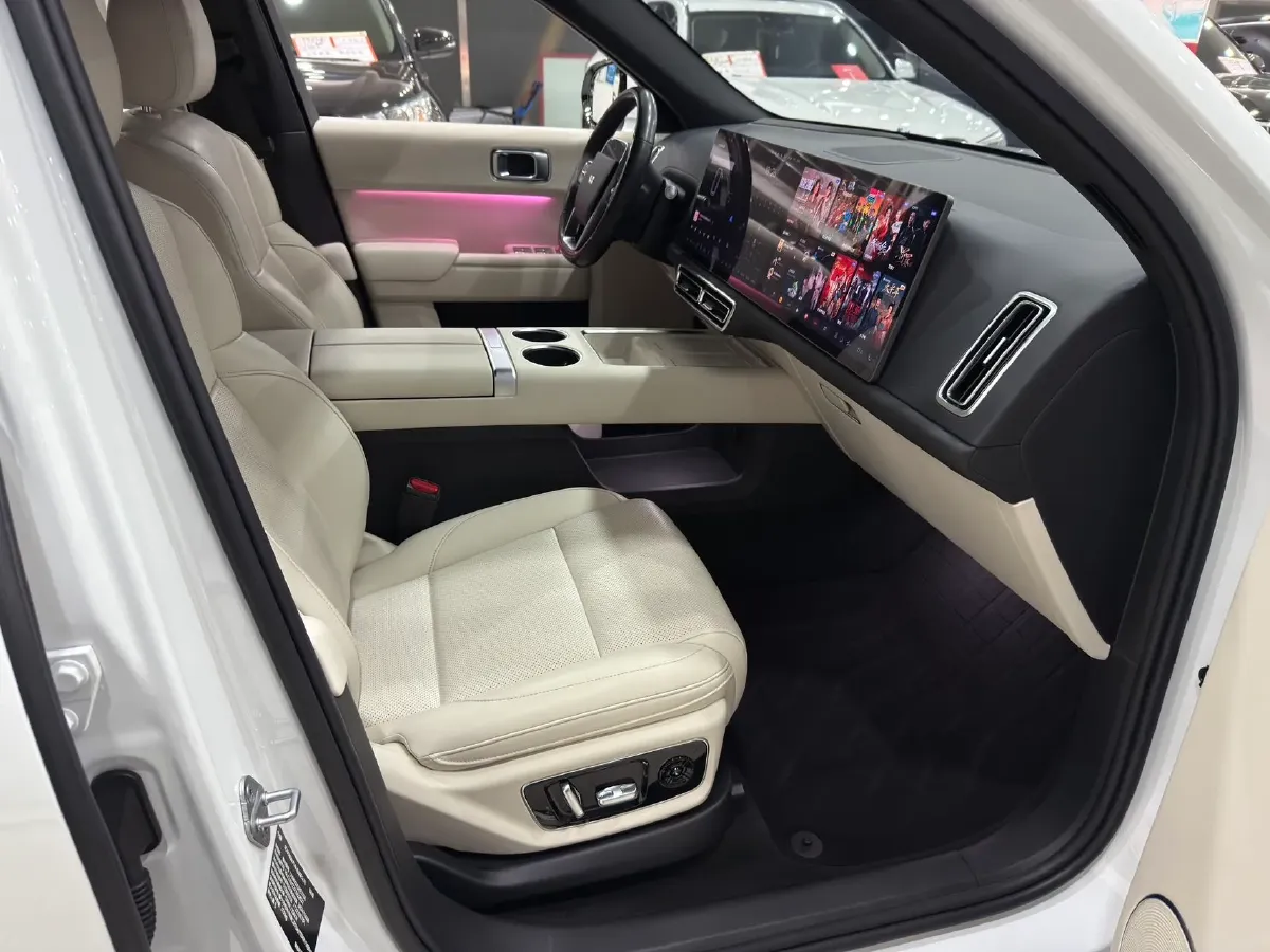 2024 Li L7 Range Extended 154HP REEV 42.8KWH,autocango,china used car exporter,china ev exporter,chinese used car exporter,chinese used ev exporter