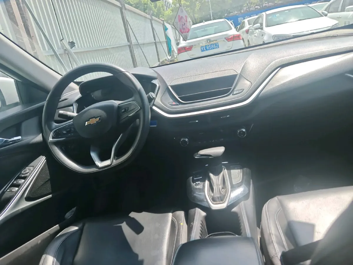 2021 Chevrolet Menlo BEV 52.5KWH,autocango,china used car exporter,china ev exporter,chinese used car exporter,chinese used ev exporter