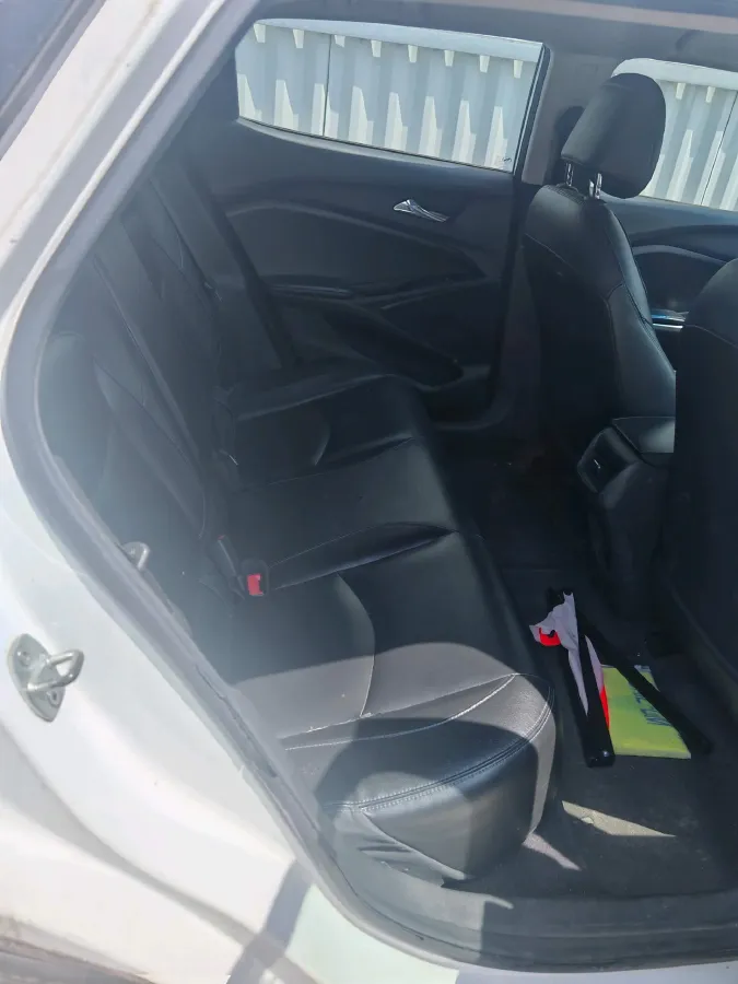 2021 Chevrolet Menlo BEV 52.5KWH,autocango,china used car exporter,china ev exporter,chinese used car exporter,chinese used ev exporter