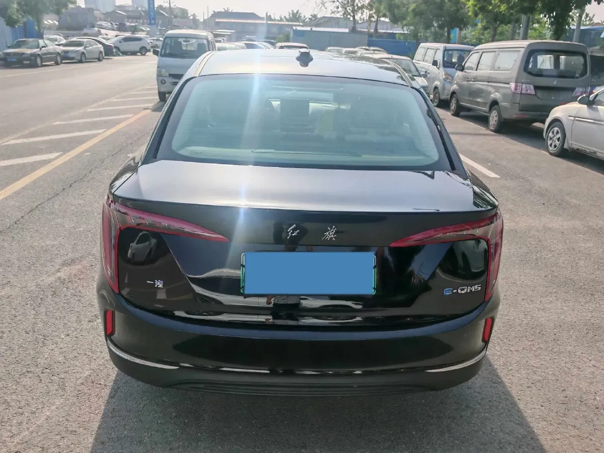 2024 HongQi E-QM5 BEV 60KWH,autocango,china used car exporter,china ev exporter,chinese used car exporter,chinese used ev exporter