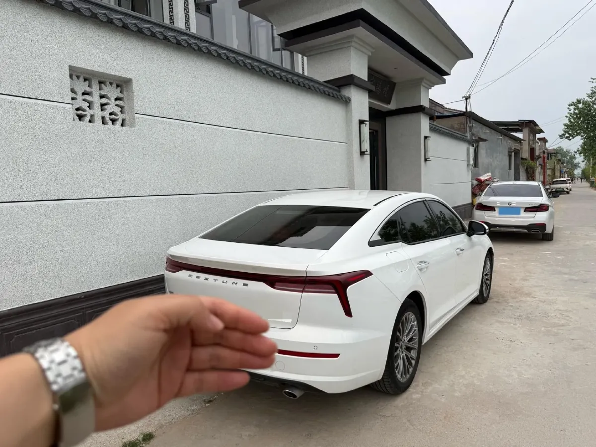 2022 Bestune B70 1.5T 169HP L4 7DCT,autocango,china used car exporter,china ev exporter,chinese used car exporter,chinese used ev exporter