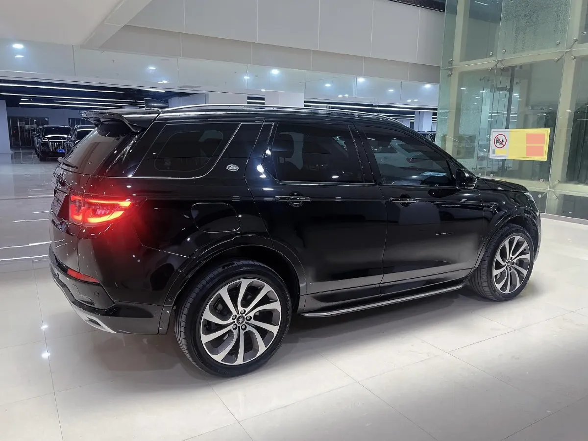 2022 Land Rover Discovery Sport 2.0T 249HP L4 9AT,autocango,china used car exporter,china ev exporter,chinese used car exporter,chinese used ev exporter