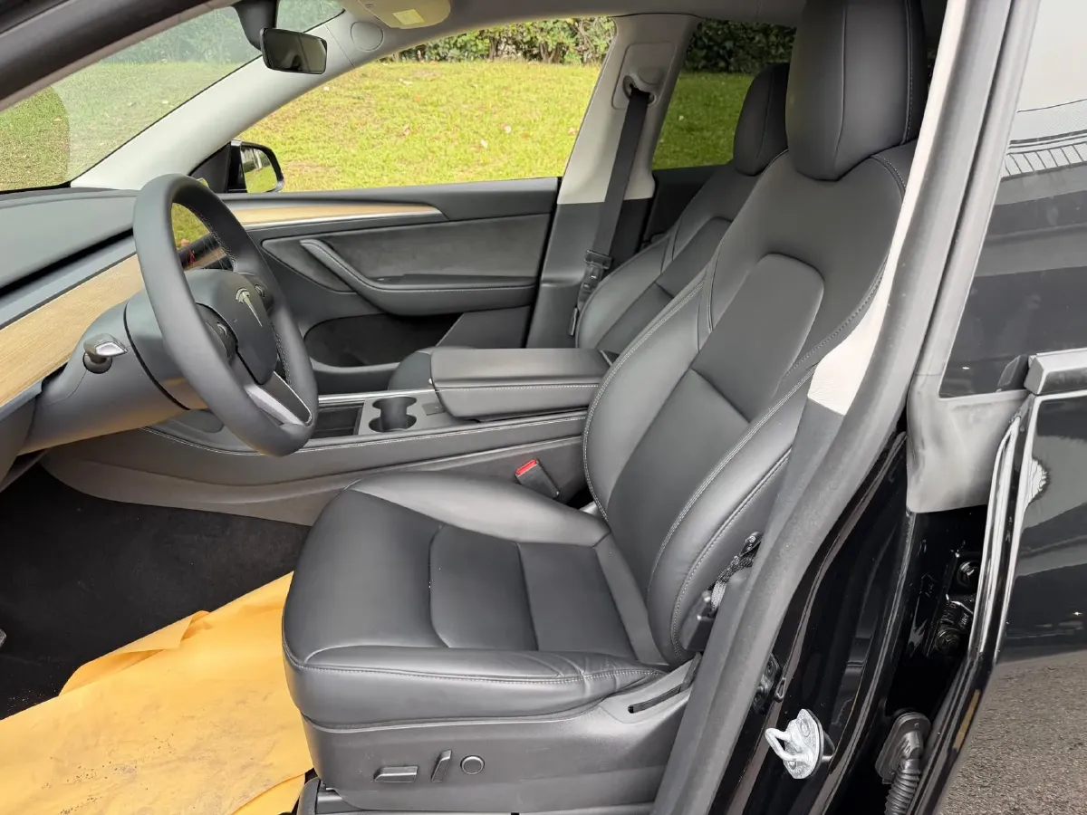 2021 MINI COUNTRYMAN 1.5T 136HP L3 8AT,autocango,china used car exporter,china ev exporter,chinese used car exporter,chinese used ev exporter