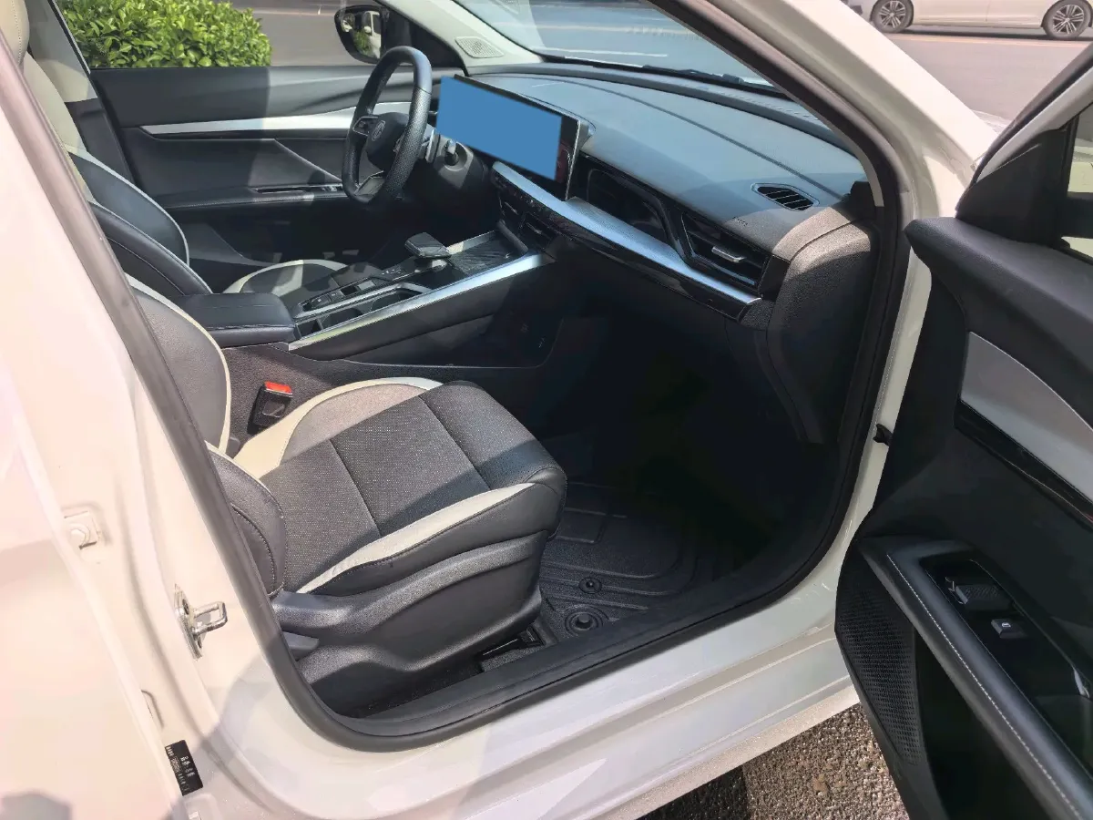 2022 MG 5 Scorpio 1.5T 181HP L4 7DCT,autocango,china used car exporter,china ev exporter,chinese used car exporter,chinese used ev exporter