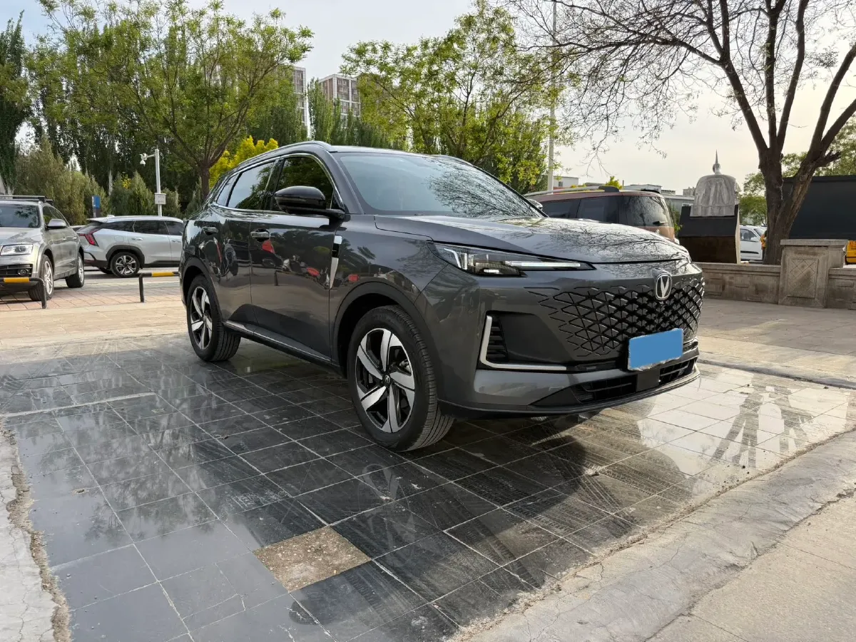 2024 ChangAn CS55 Plus 1.5T 188HP L4 7DCT,autocango,china used car exporter,china ev exporter,chinese used car exporter,chinese used ev exporter