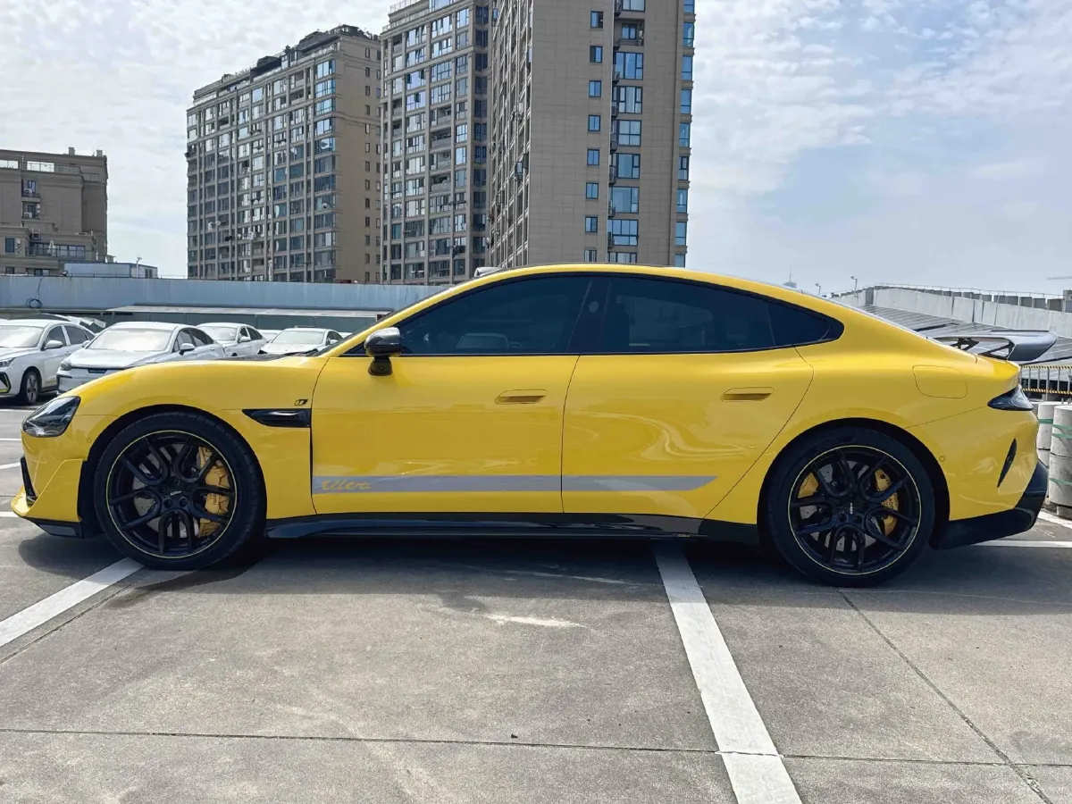 2025 MI SU7 Ultra BEV 93.7KWH,autocango,china used car exporter,china ev exporter,chinese used car exporter,chinese used ev exporter