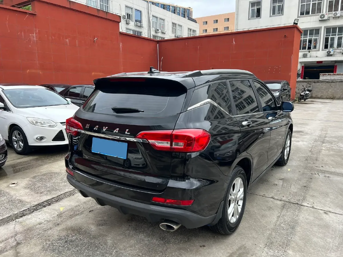 2018 Haval M6 1.5T 150HP L4 7DCT,autocango,china used car exporter,china ev exporter,chinese used car exporter,chinese used ev exporter