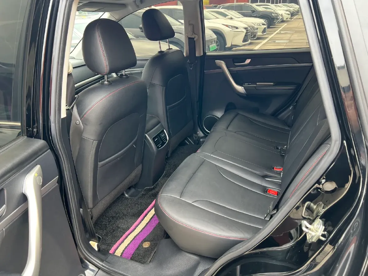 2018 Haval M6 1.5T 150HP L4 7DCT,autocango,china used car exporter,china ev exporter,chinese used car exporter,chinese used ev exporter