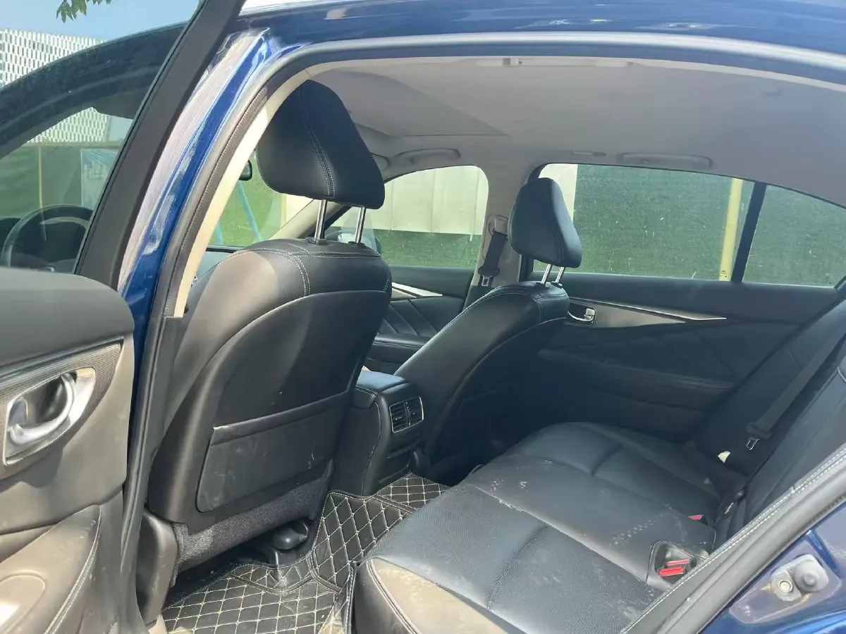 2018 Jeep Grand Commander 2.0T 265HP L4 9AT,autocango,china used car exporter,china ev exporter,chinese used car exporter,chinese used ev exporter