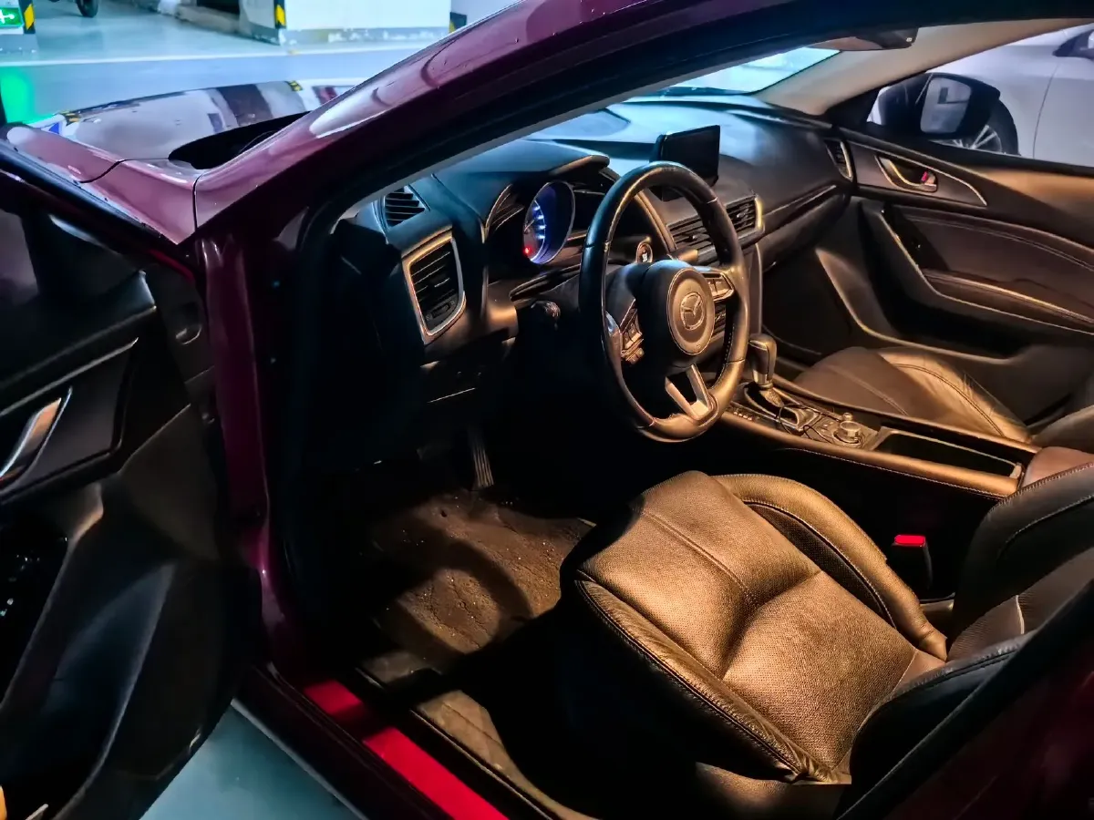 2017 Mazda 3 Axela 2.0L 158HP L4 6AT,autocango,china used car exporter,china ev exporter,chinese used car exporter,chinese used ev exporter