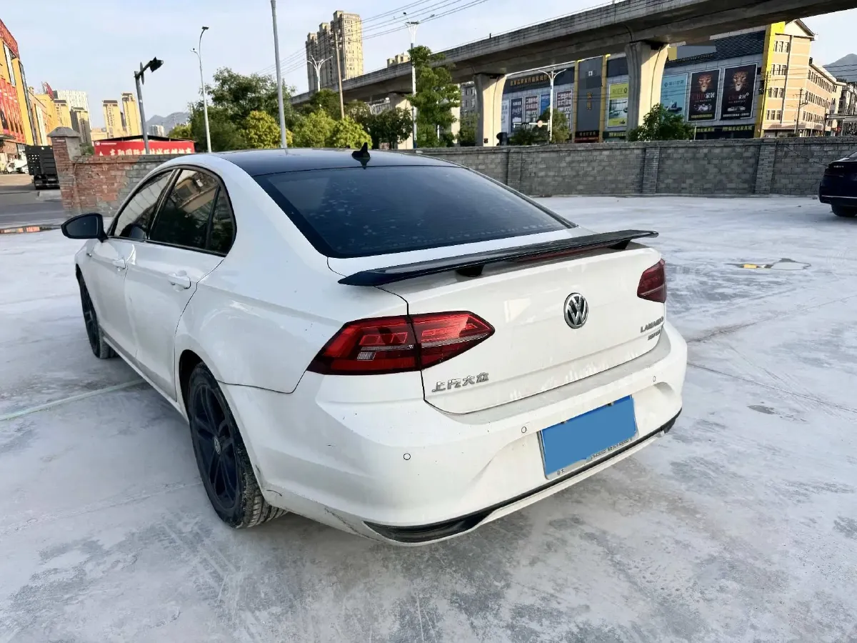 2021 Volkswagen T-Roc 1.4T 150HP L4 7DCT,autocango,china used car exporter,china ev exporter,chinese used car exporter,chinese used ev exporter