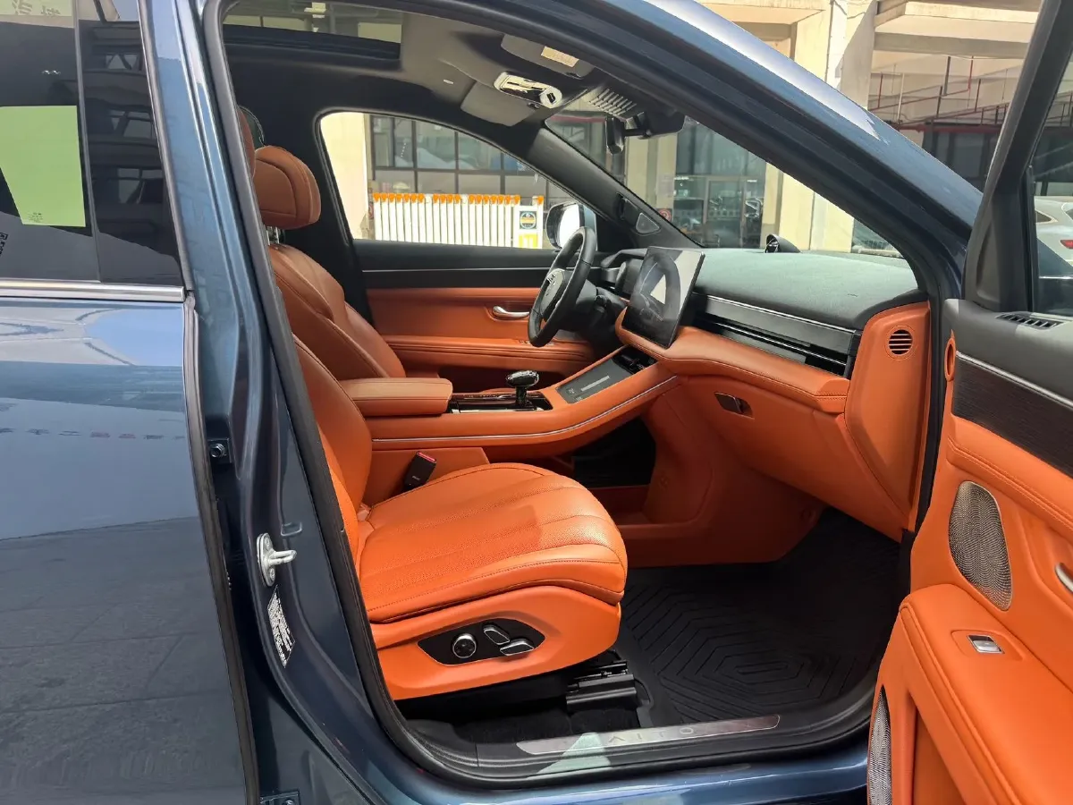 2024 AITO AITO M7 1.5T 152HP L4 REEV 42KWH,autocango,china used car exporter,china ev exporter,chinese used car exporter,chinese used ev exporter