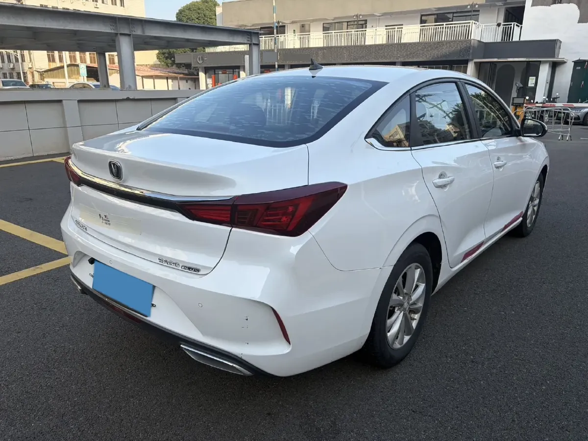 2019 ChangAn Eado 1.6L 128HP L4 5MT,autocango,china used car exporter,china ev exporter,chinese used car exporter,chinese used ev exporter