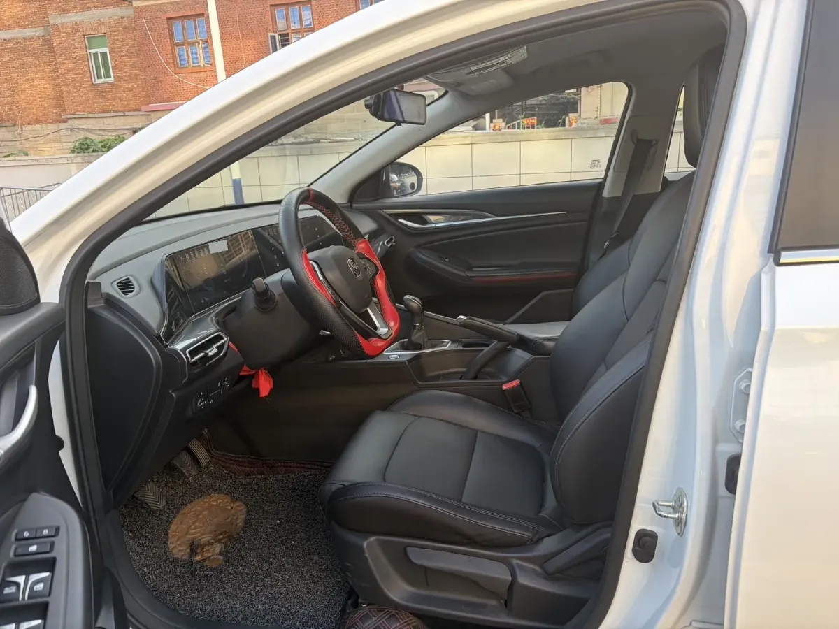 2019 ChangAn Eado 1.6L 128HP L4 5MT,autocango,china used car exporter,china ev exporter,chinese used car exporter,chinese used ev exporter