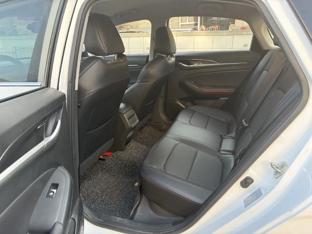 2019 ChangAn Eado 1.6L 128HP L4 5MT,autocango,china used car exporter,china ev exporter,chinese used car exporter,chinese used ev exporter