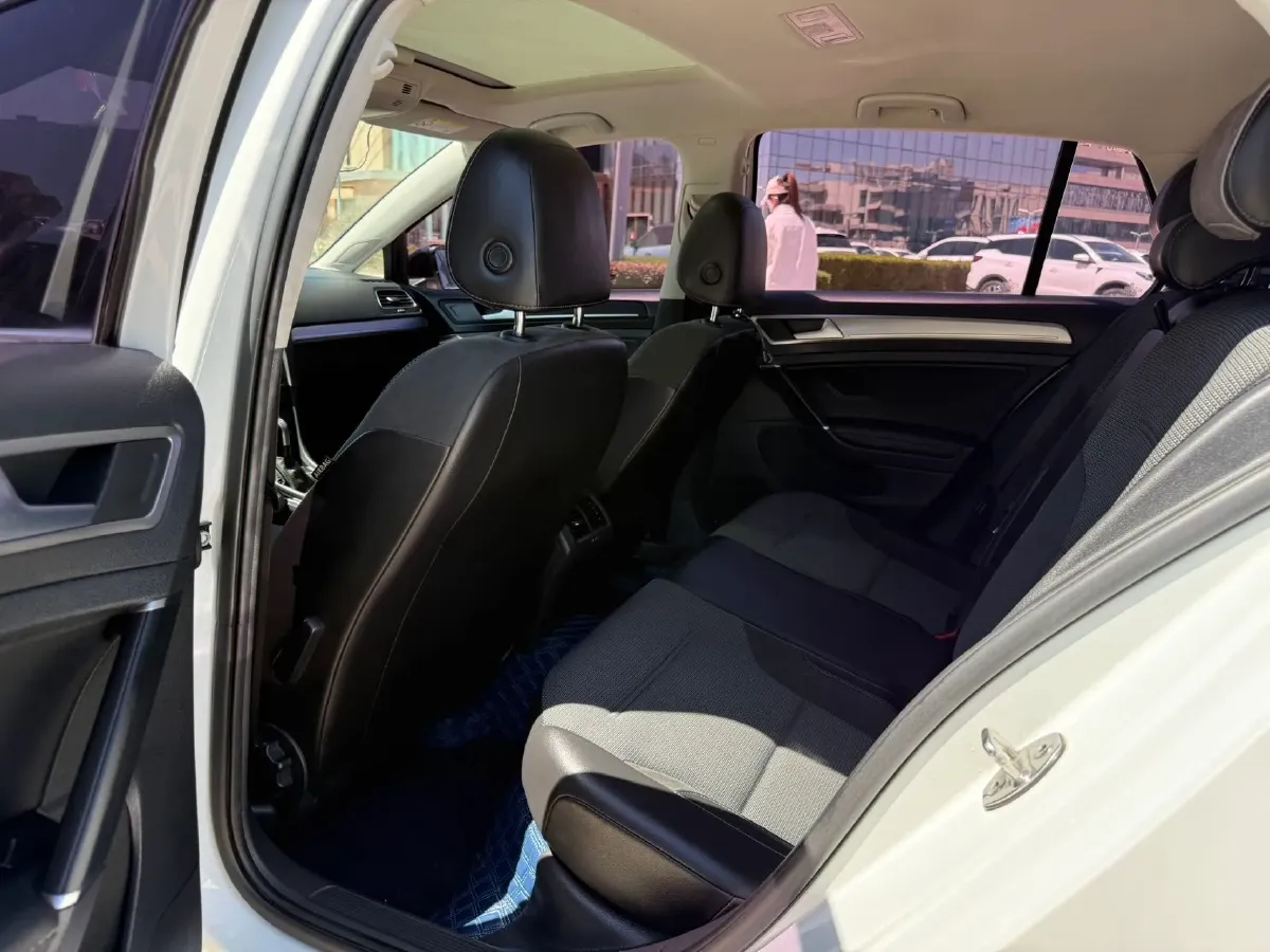 2018 Volkswagen Golf 1.4T 131HP L4 7DCT,autocango,china used car exporter,china ev exporter,chinese used car exporter,chinese used ev exporter