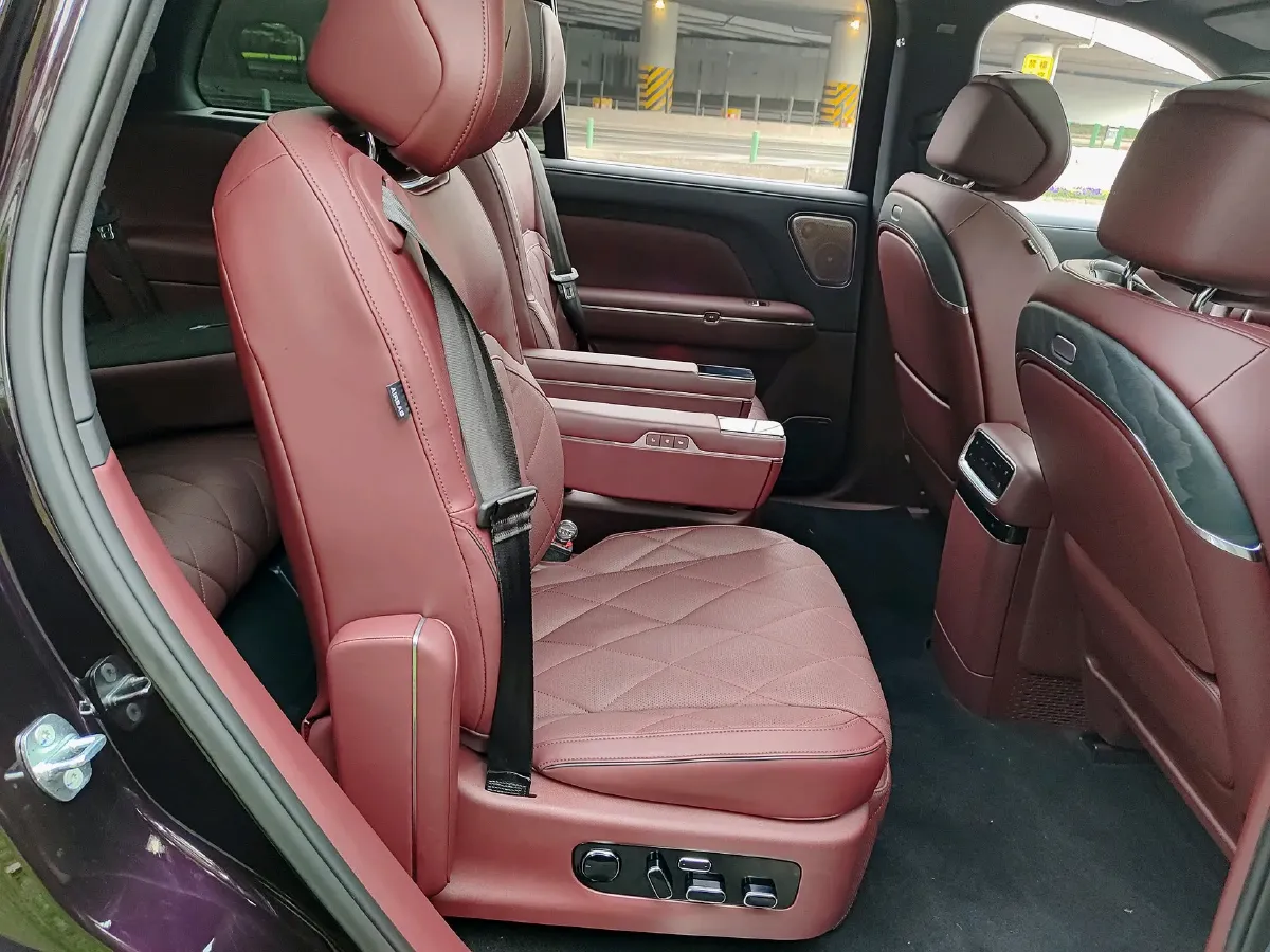 2026 Voyah 9L 1.5T 150HP L4 PHEV,autocango,china used car exporter,china ev exporter,chinese used car exporter,chinese used ev exporter