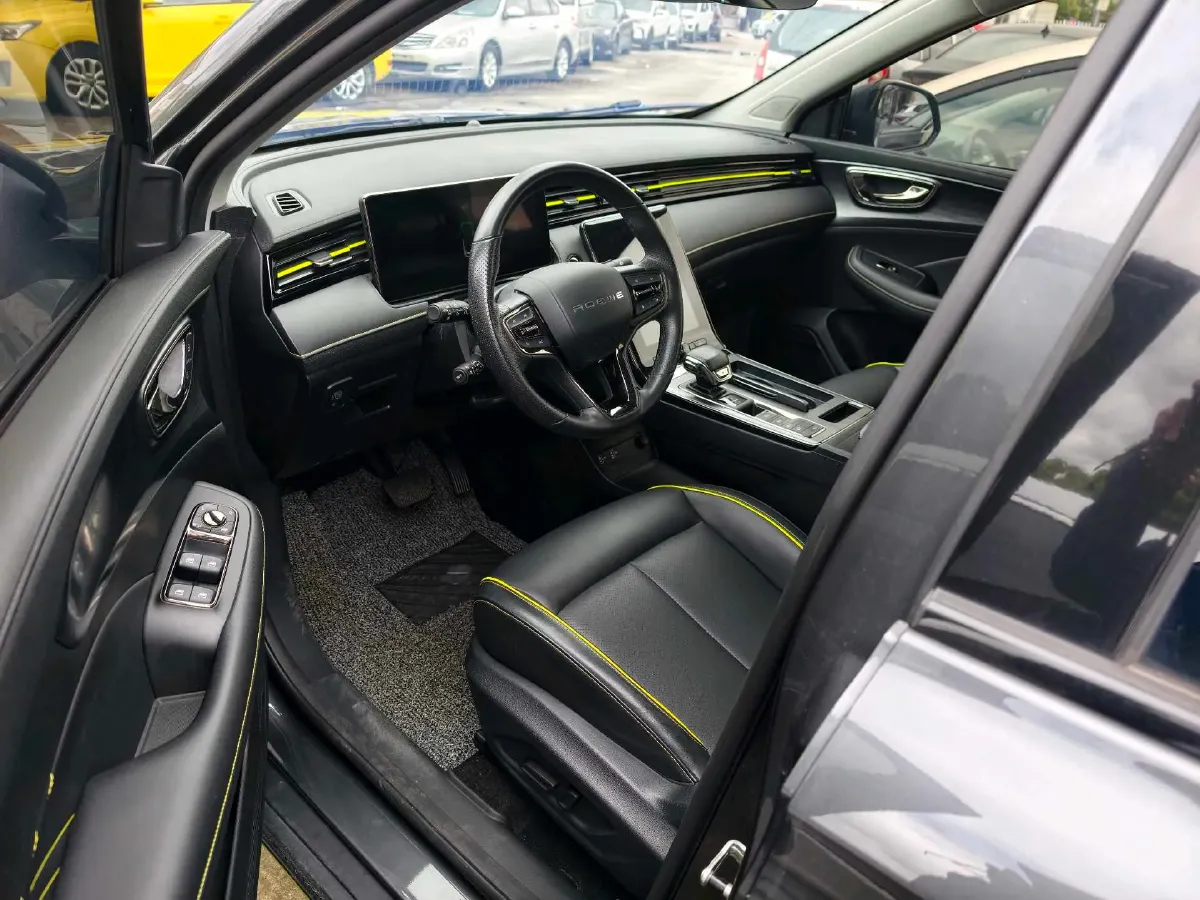 2023 Roewe RX5 1.5T 181HP L4 7DCT,autocango,china used car exporter,china ev exporter,chinese used car exporter,chinese used ev exporter