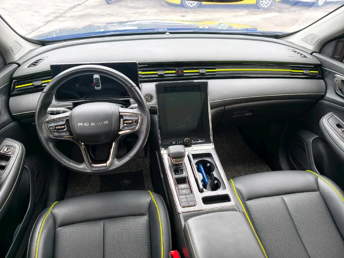 2023 Roewe RX5 1.5T 181HP L4 7DCT,autocango,china used car exporter,china ev exporter,chinese used car exporter,chinese used ev exporter