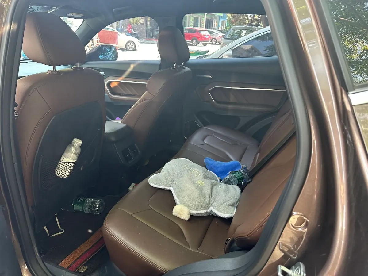 2018 Haval H6 1.5T 169HP L4 7DCT,autocango,china used car exporter,china ev exporter,chinese used car exporter,chinese used ev exporter