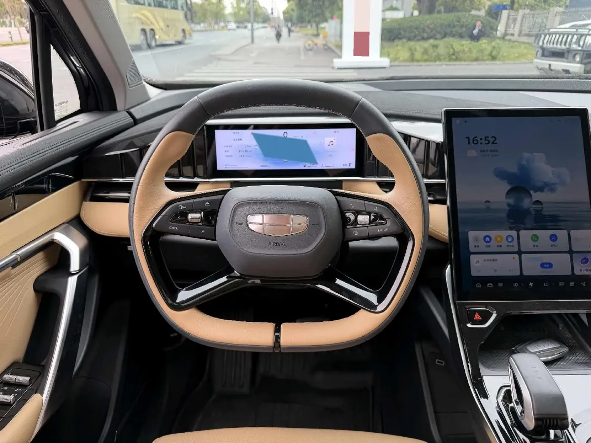 2024 Geely StarRay 1.5T 181HP L4 7DCT,autocango,china used car exporter,china ev exporter,chinese used car exporter,chinese used ev exporter
