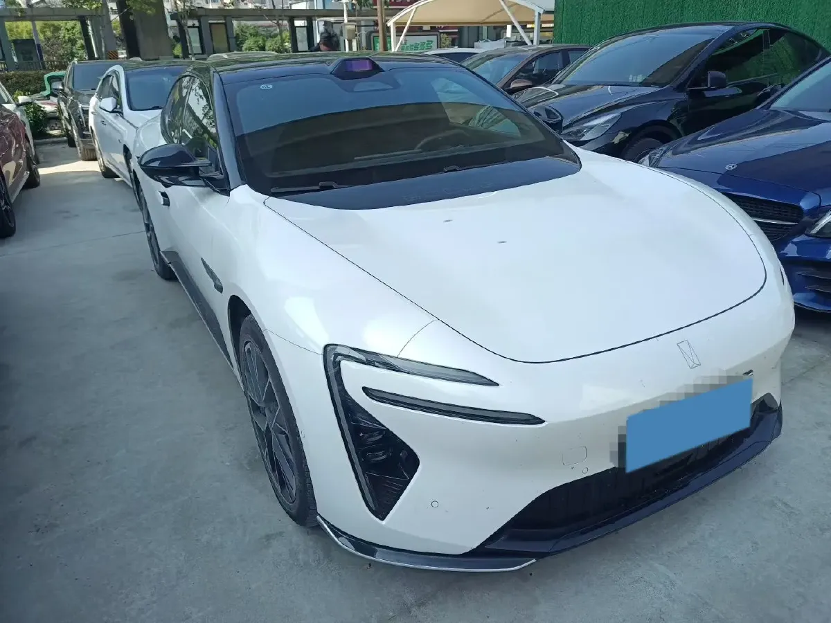 2025 Avatr 06 BEV,autocango,china used car exporter,china ev exporter,chinese used car exporter,chinese used ev exporter