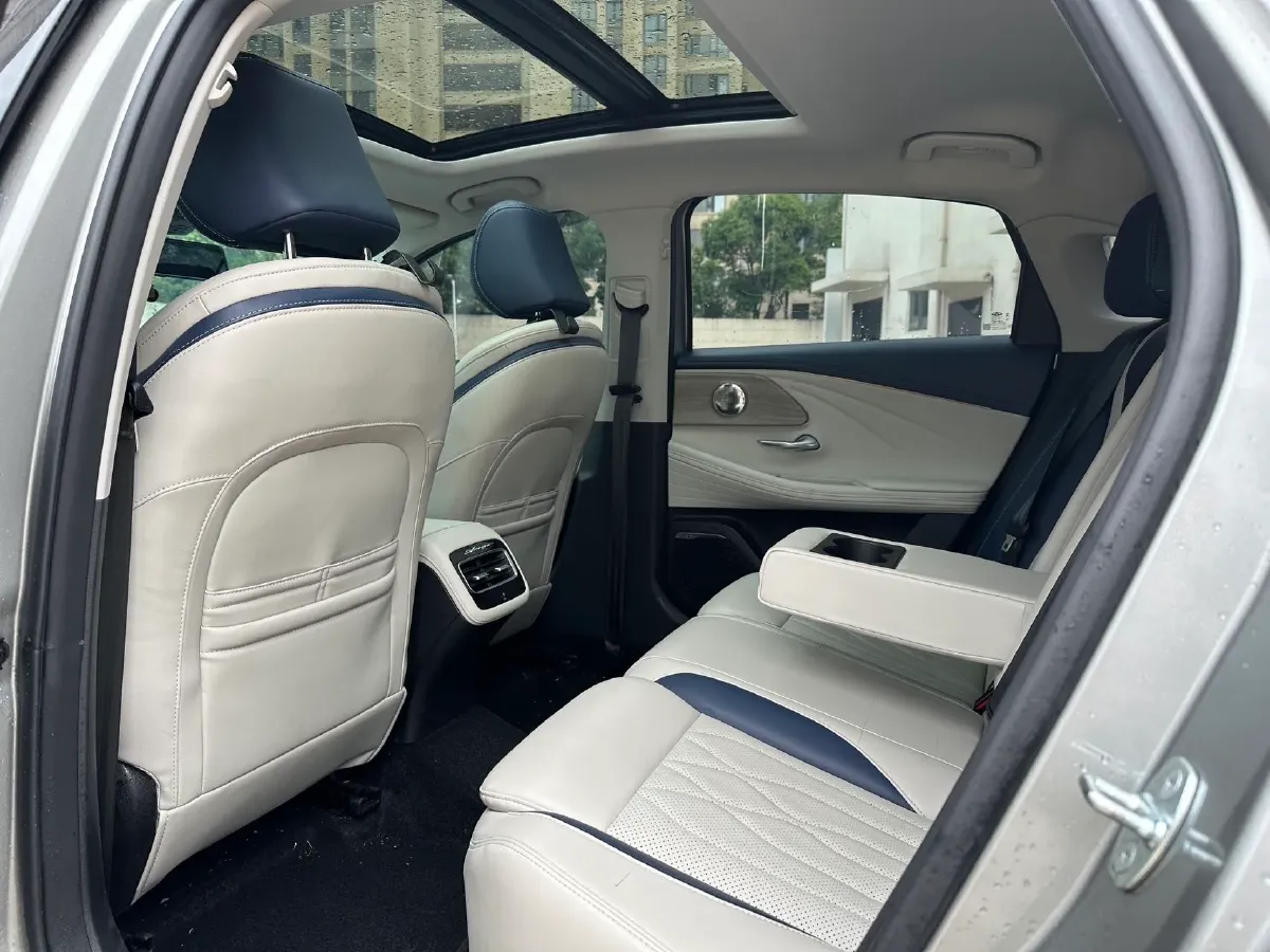 2022 Chery Arrizo 8 1.6T 197HP L4 7DCT,autocango,china used car exporter,china ev exporter,chinese used car exporter,chinese used ev exporter