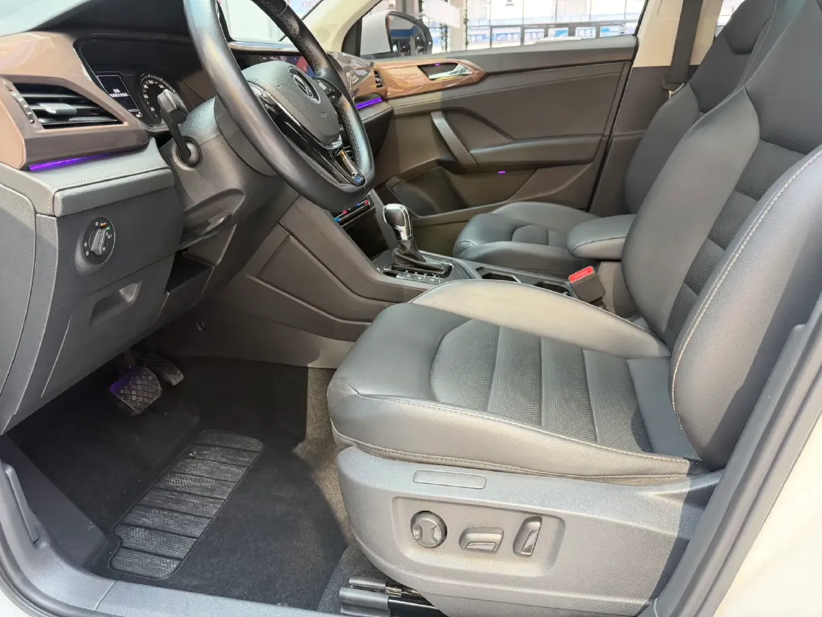 2021 Volkswagen Tharu 1.4T 150HP L4 7DCT,autocango,china used car exporter,china ev exporter,chinese used car exporter,chinese used ev exporter