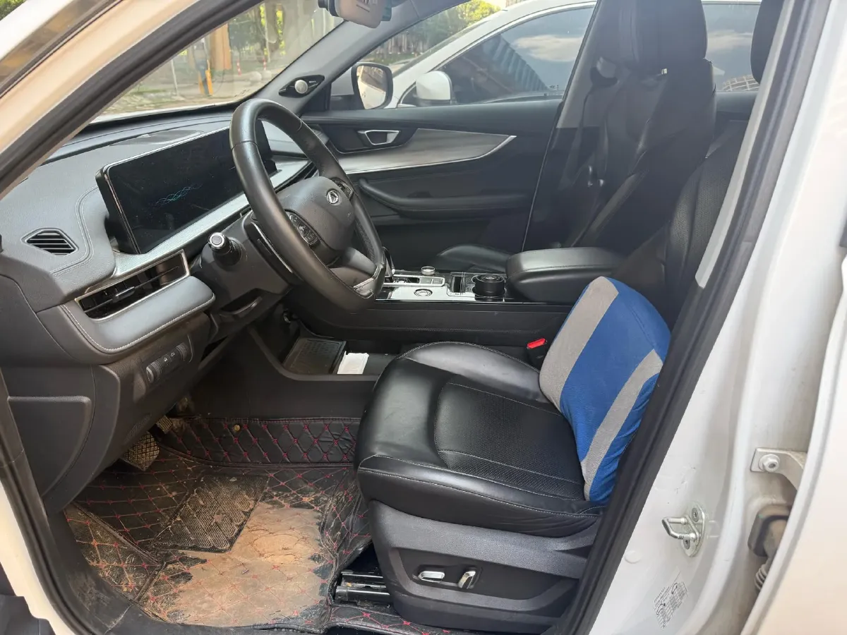 2022 ChangAn CS75 Plus 1.5T 178HP L4 6AT,autocango,china used car exporter,china ev exporter,chinese used car exporter,chinese used ev exporter