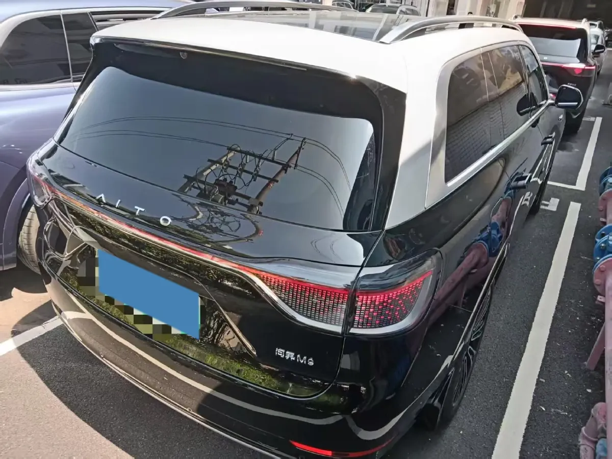 2024 AITO AITO M9 1.5T 152HP L4 REEV 42KWH,autocango,china used car exporter,china ev exporter,chinese used car exporter,chinese used ev exporter