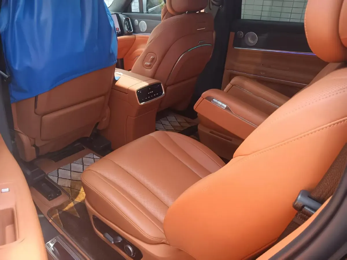 2024 AITO AITO M9 1.5T 152HP L4 REEV 42KWH,autocango,china used car exporter,china ev exporter,chinese used car exporter,chinese used ev exporter