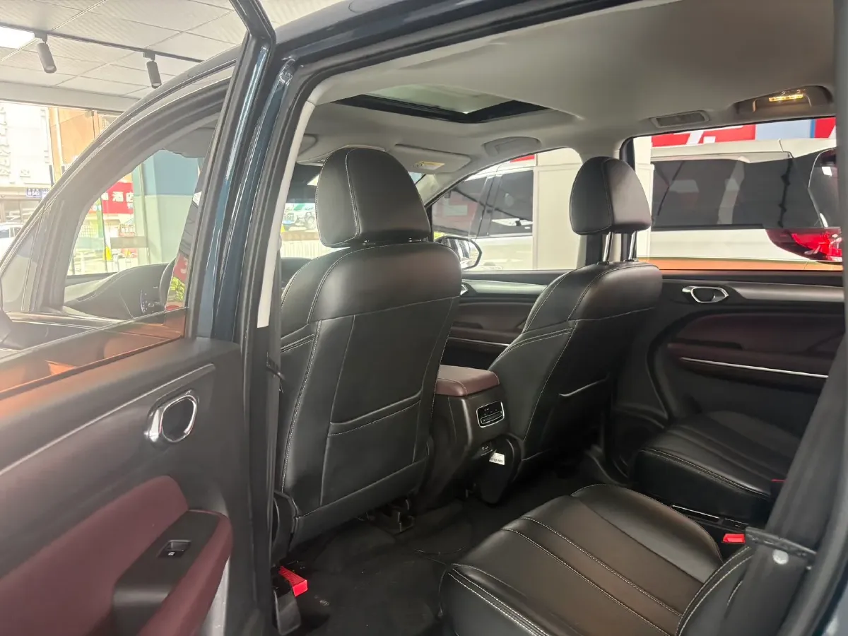 2021 GAC Trumpchi M6 1.5T 169HP L4 6AT,autocango,china used car exporter,china ev exporter,chinese used car exporter,chinese used ev exporter