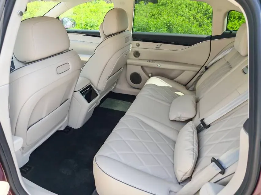 2026 HIMA Stelato S9 REEV 160HP REEV,autocango,china used car exporter,china ev exporter,chinese used car exporter,chinese used ev exporter