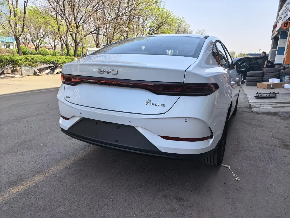 2026 BYD QinL 1.5L 101HP L4 E-CVT PHEV,autocango,china used car exporter,china ev exporter,chinese used car exporter,chinese used ev exporter