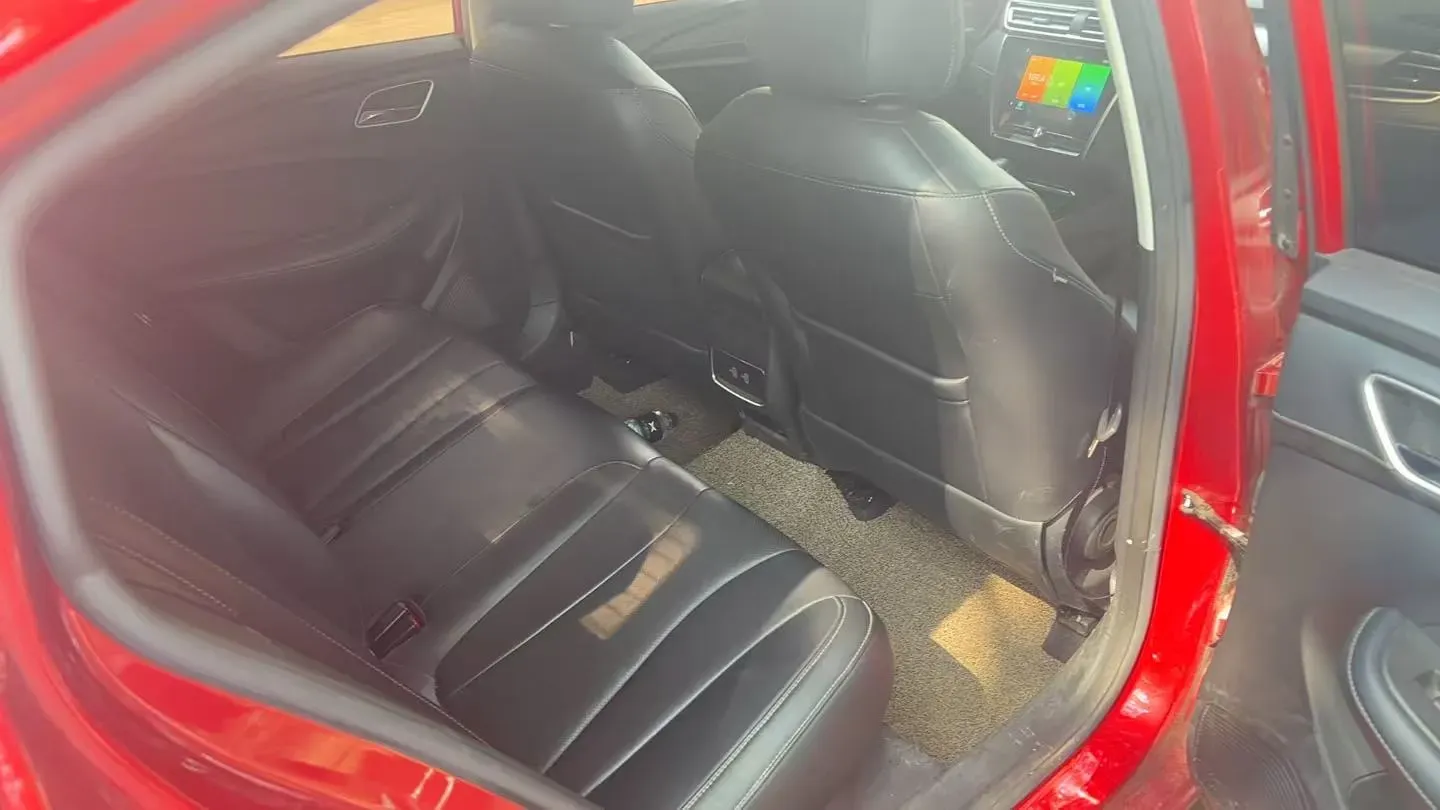 2020 Roewe i5 1.5L 120HP L4 CVT,autocango,china used car exporter,china ev exporter,chinese used car exporter,chinese used ev exporter