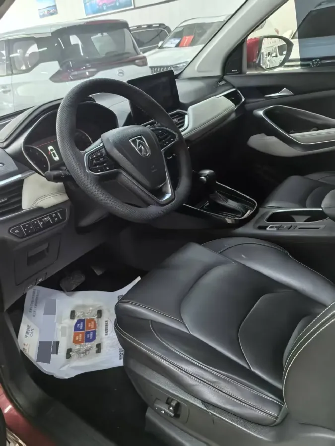 2018 BaoJun 530 1.5T 150HP L4 6DCT,autocango,china used car exporter,china ev exporter,chinese used car exporter,chinese used ev exporter